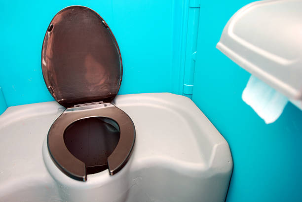 Best Portable toilet rental cost  in Dundas, MN
